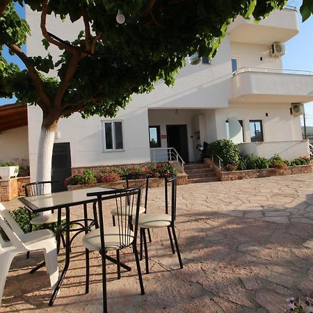 Emerald Inn Ksamil Buitenkant foto