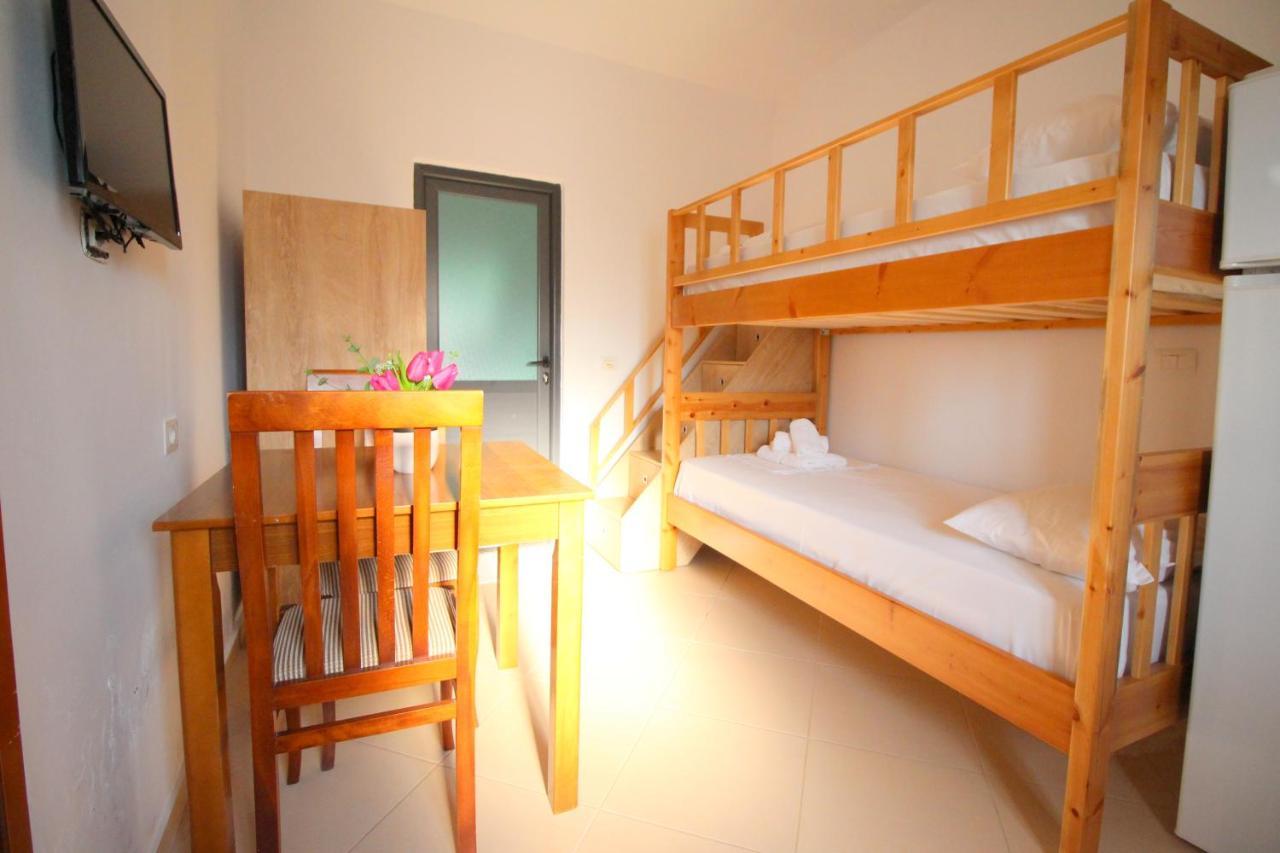 Emerald Inn Ksamil Buitenkant foto