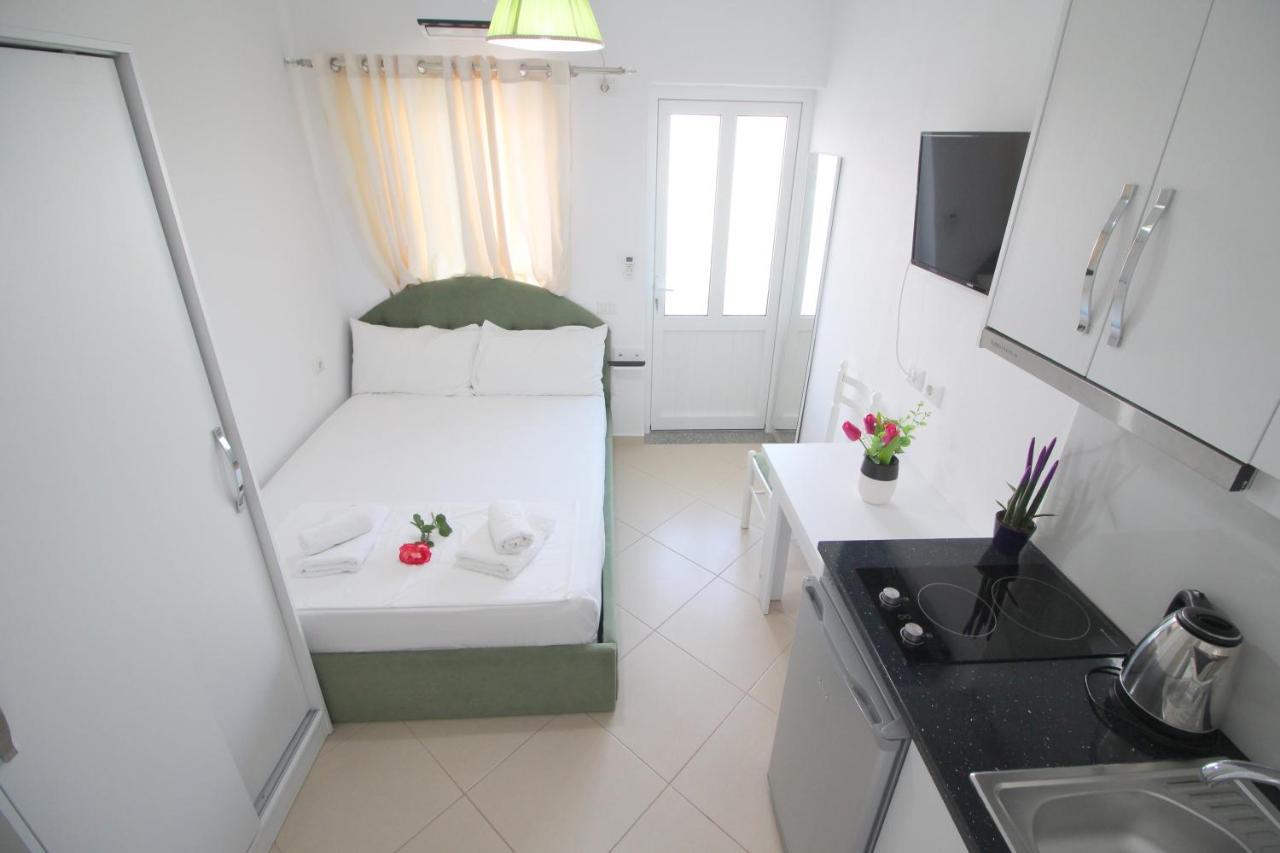 Emerald Inn Ksamil Buitenkant foto