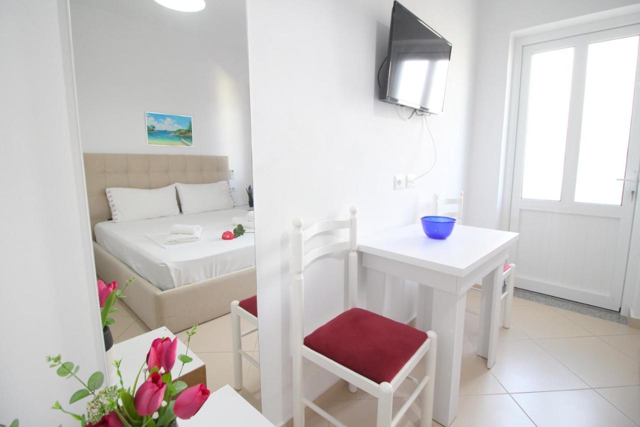 Emerald Inn Ksamil Buitenkant foto