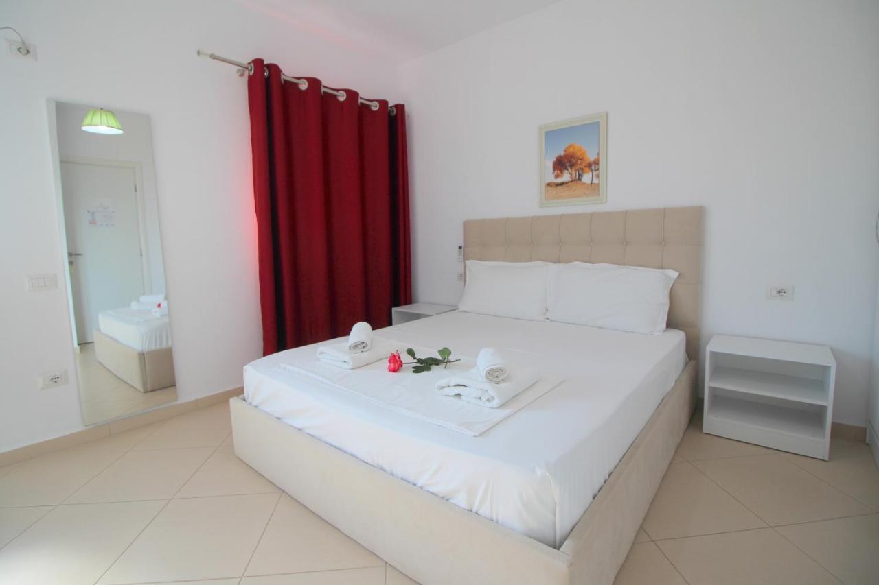 Emerald Inn Ksamil Buitenkant foto