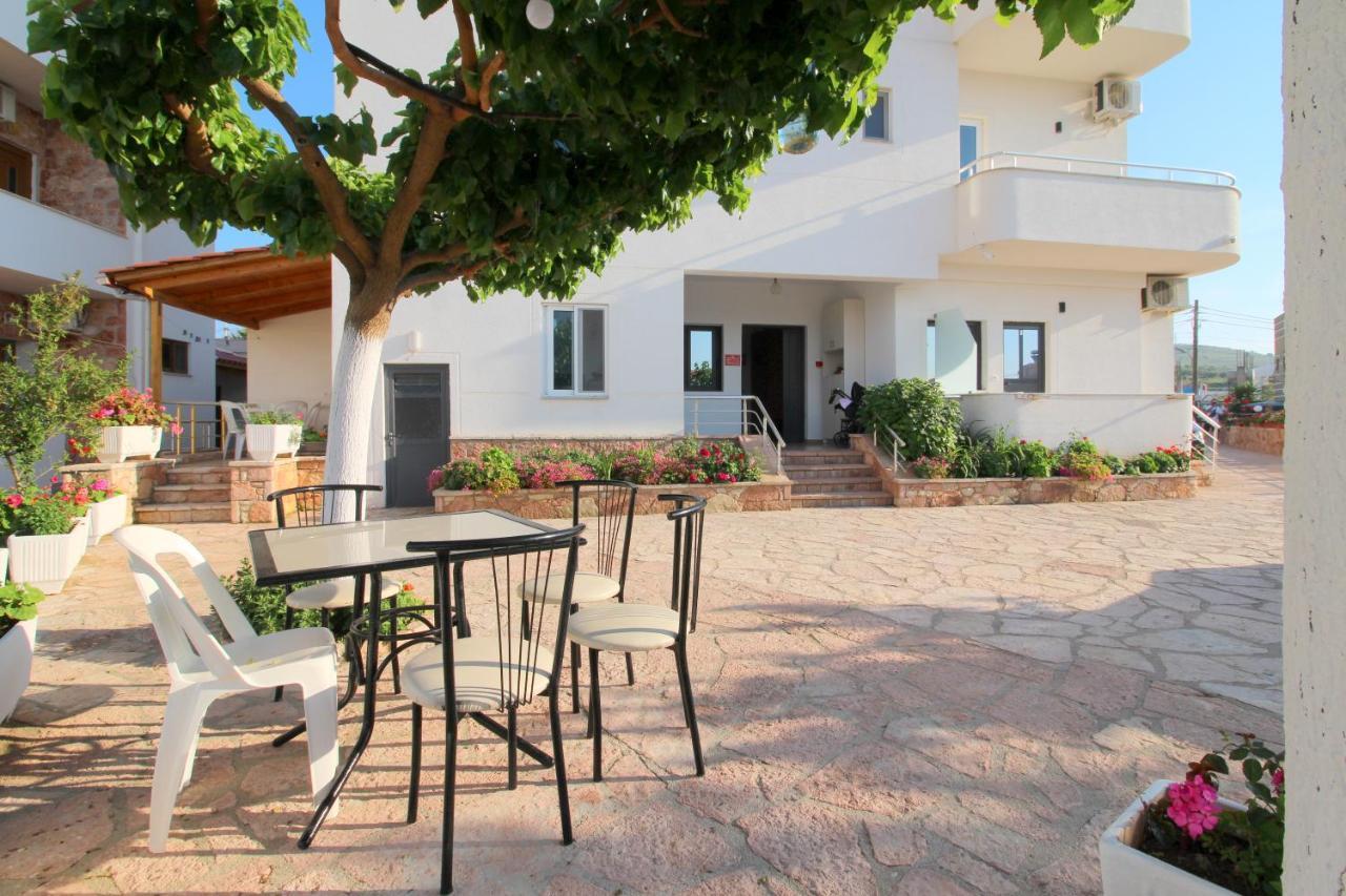 Emerald Inn Ksamil Buitenkant foto