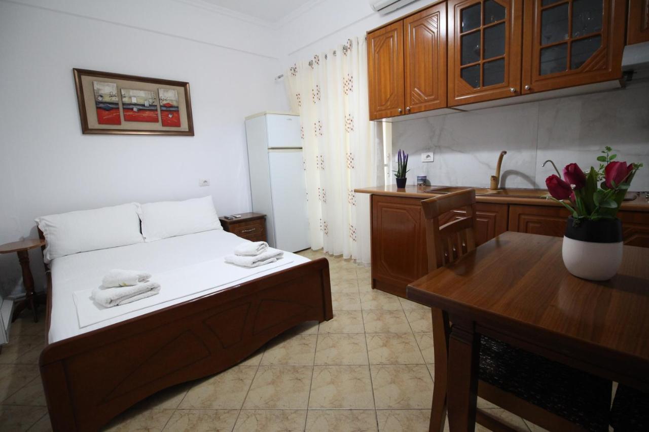 Emerald Inn Ksamil Buitenkant foto
